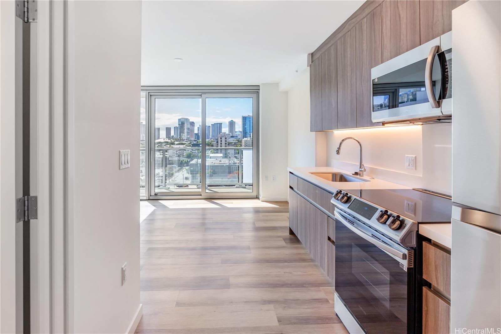 The Park on Keeaumoku condo # 708, Honolulu, Hawaii - photo 8 of 20