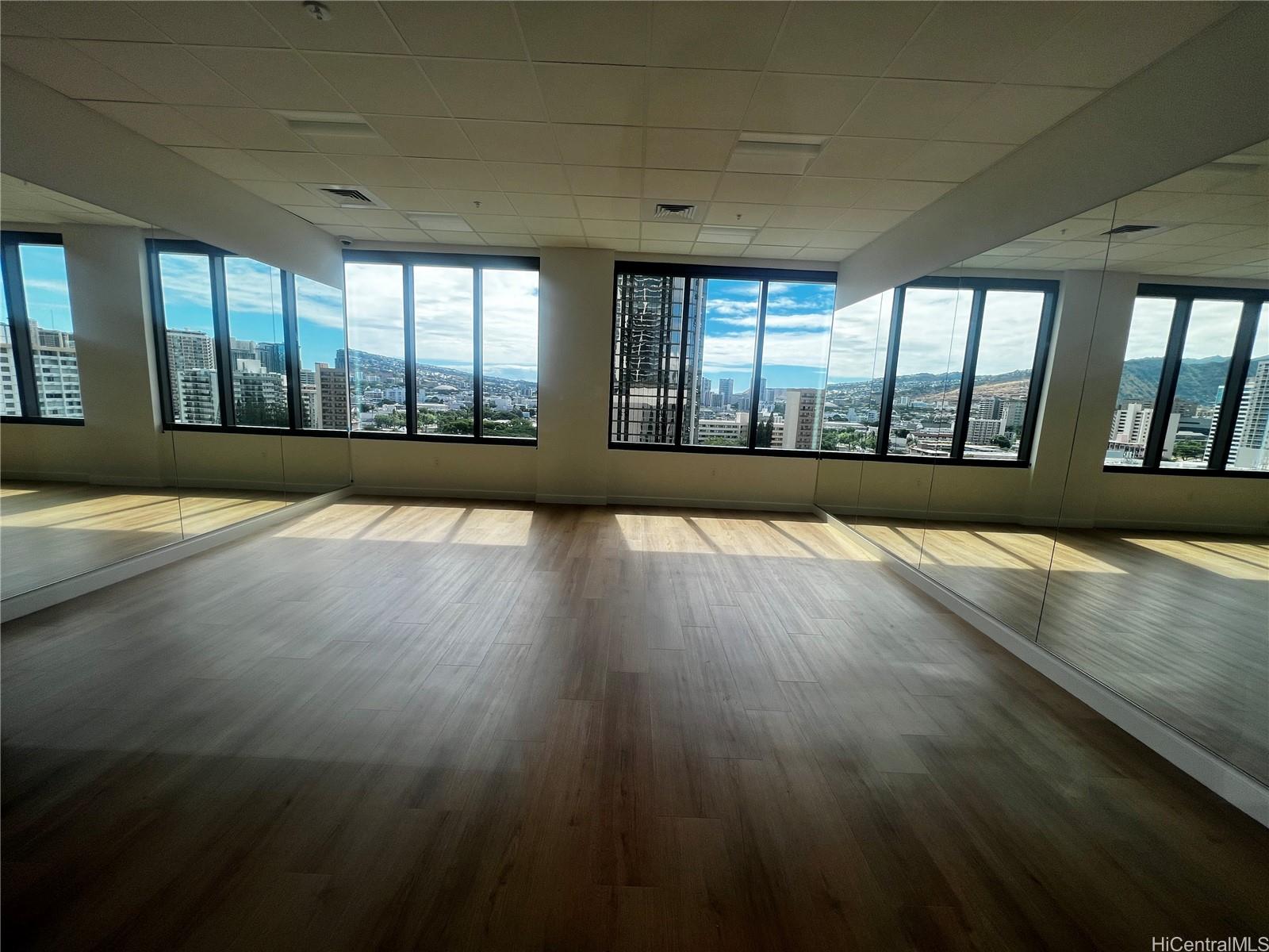 1515 Liona St Honolulu - Rental - photo 14 of 19