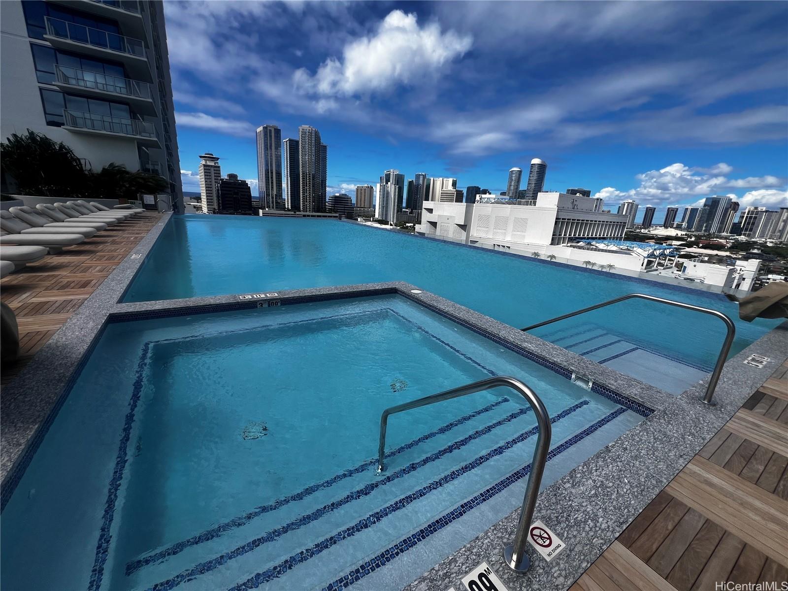 1515 Liona St Honolulu - Rental - photo 15 of 19