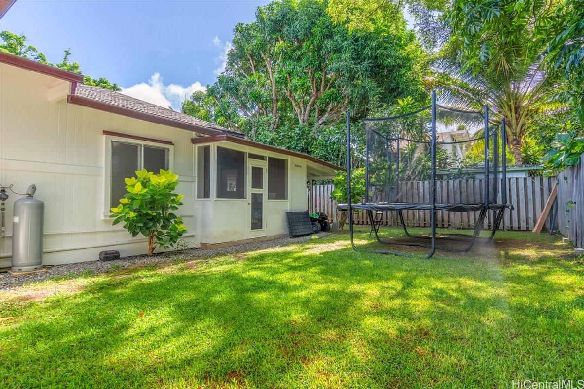 1515  Mokulua Dr Lanikai, Kailua home - photo 16 of 25