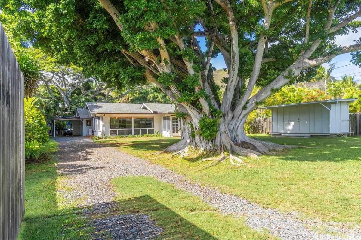 1515  Mokulua Dr Lanikai, Kailua home - photo 3 of 25