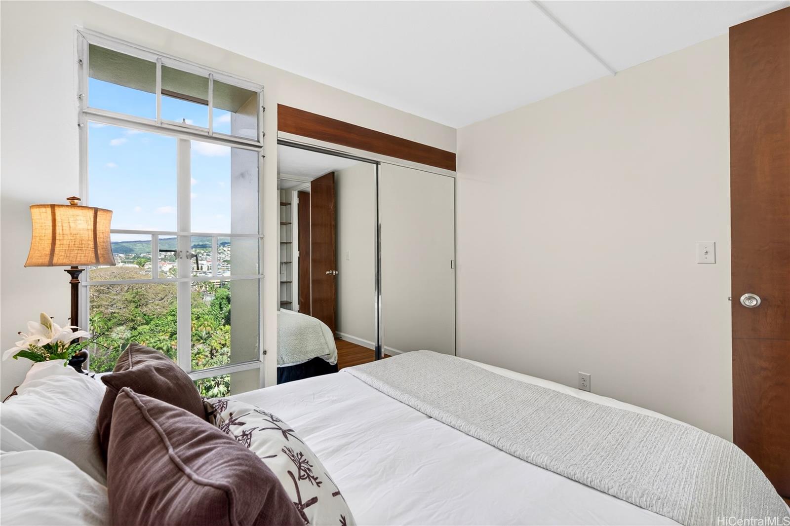 Queen Emma Gardens condo # 1250, Honolulu, Hawaii - photo 11 of 24