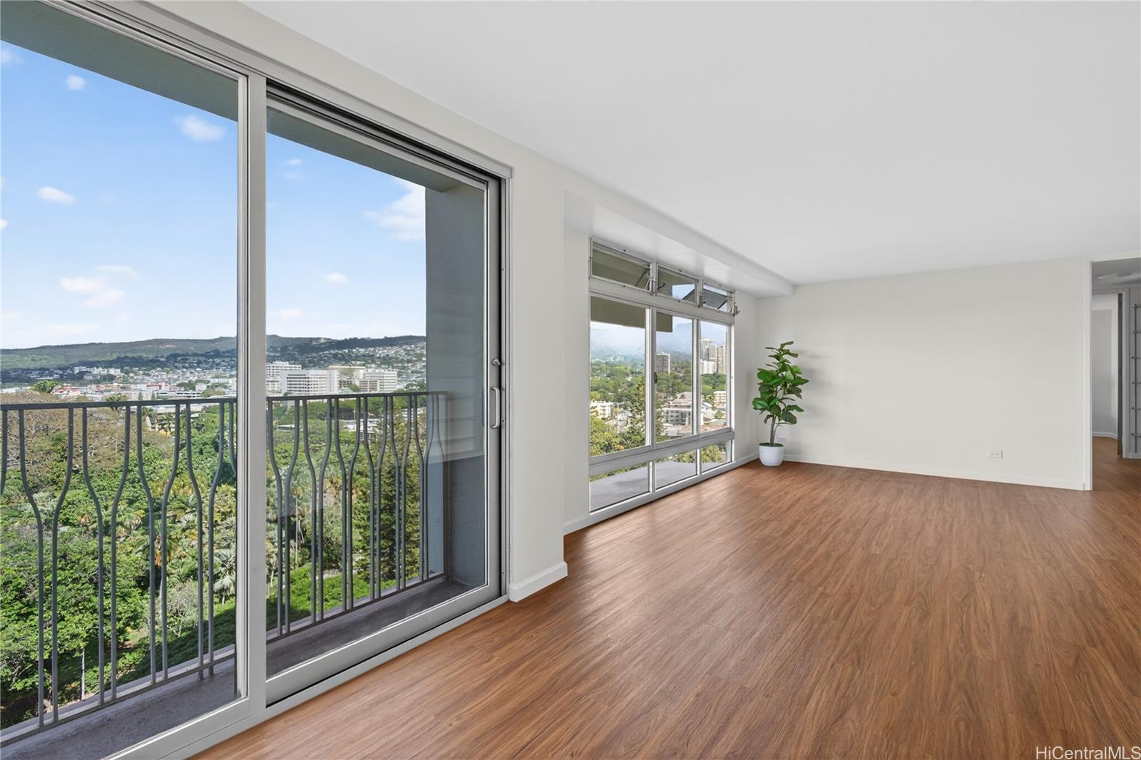 Queen Emma Gardens condo # 1250, Honolulu, Hawaii - photo 21 of 23