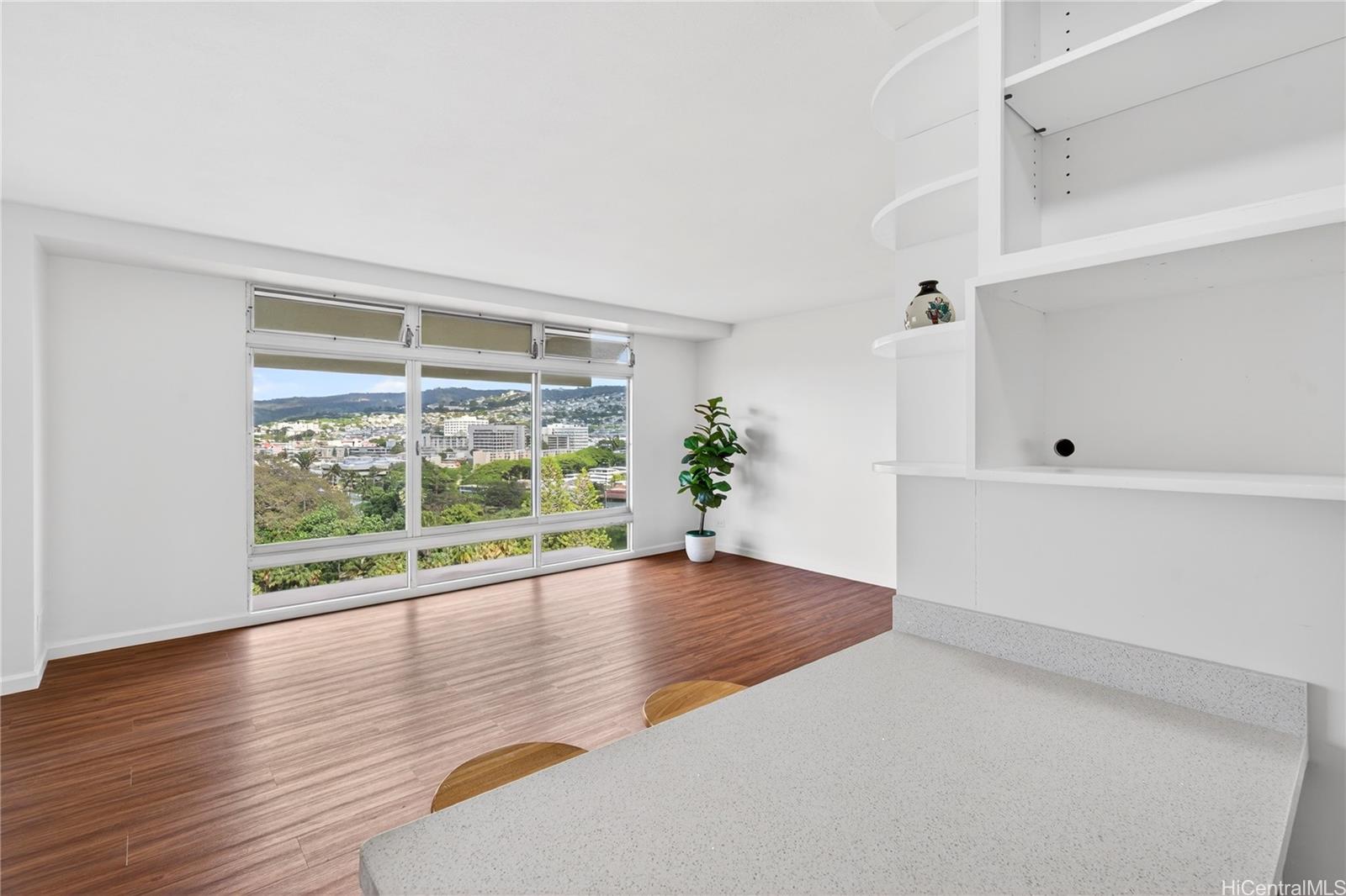 Queen Emma Gardens condo # 1250, Honolulu, Hawaii - photo 23 of 24