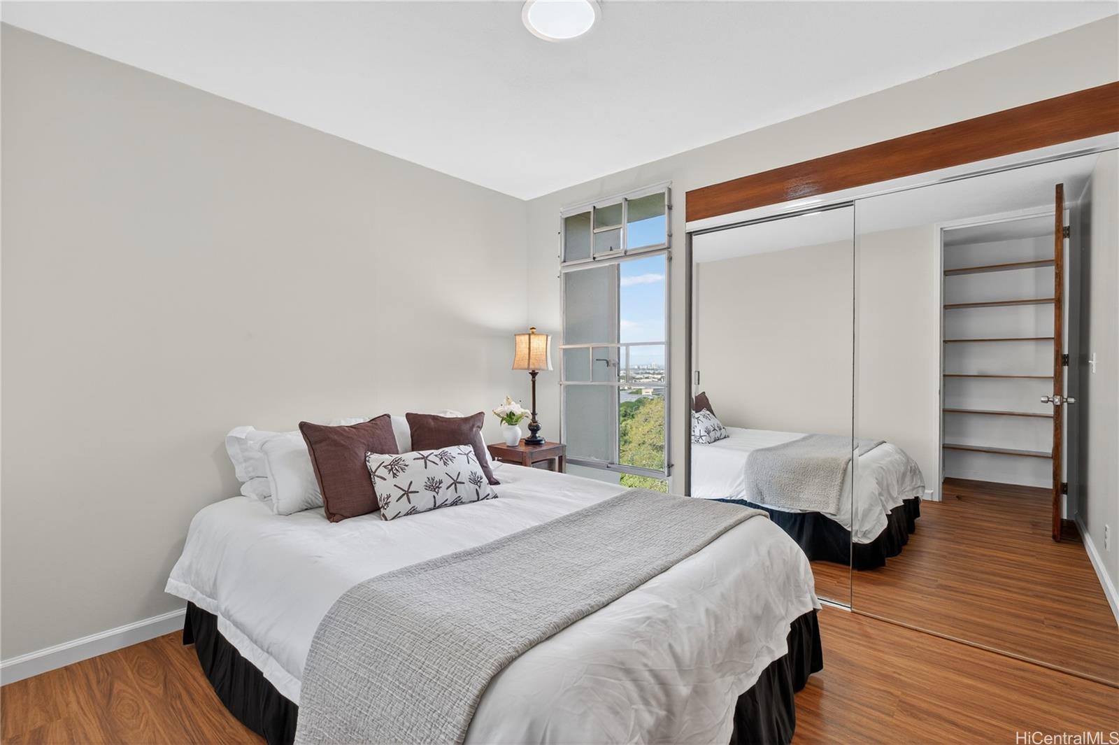 Queen Emma Gardens condo # 1250, Honolulu, Hawaii - photo 10 of 23