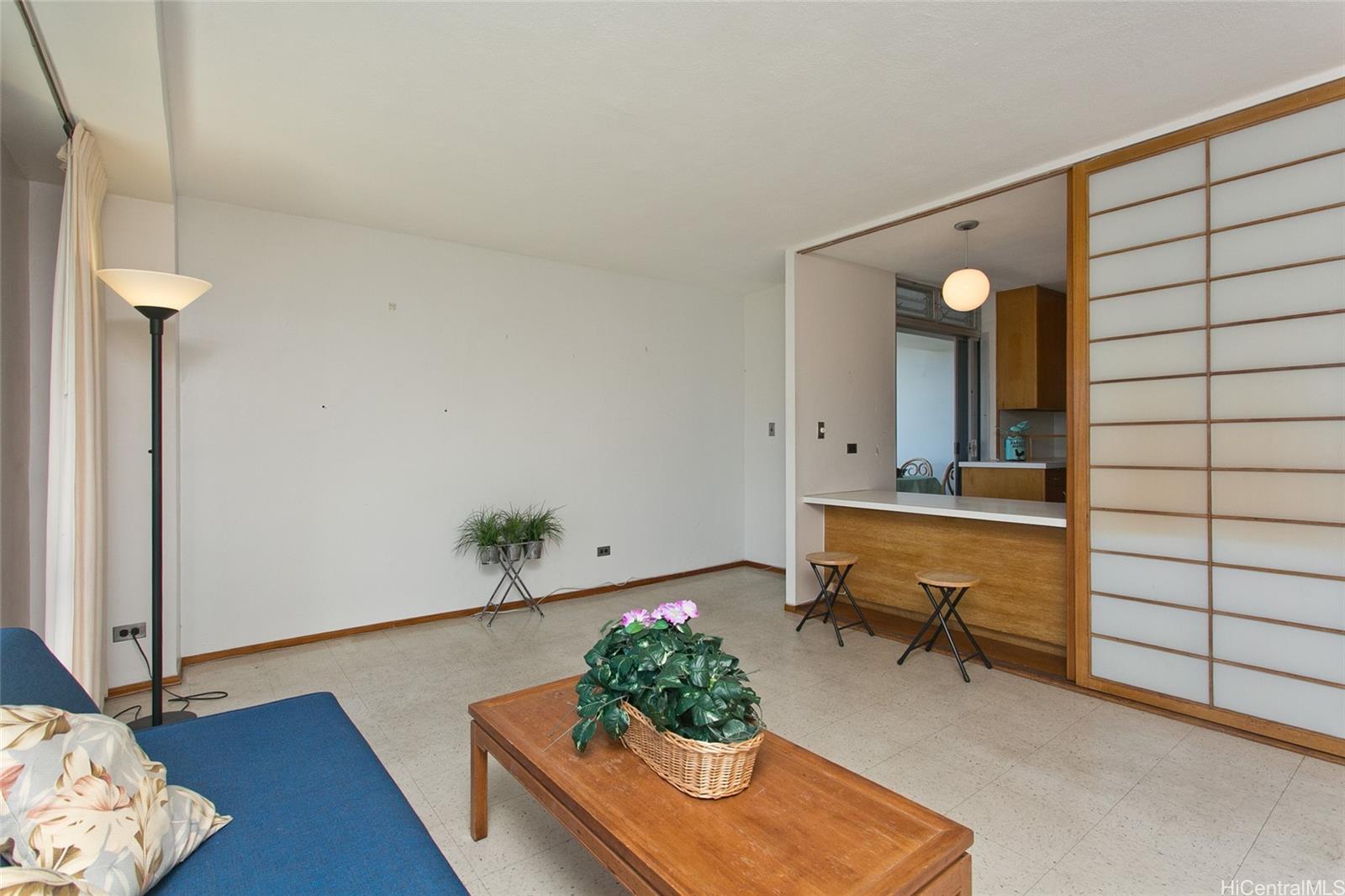 Queen Emma Gardens condo # 1957, Honolulu, Hawaii - photo 5 of 25