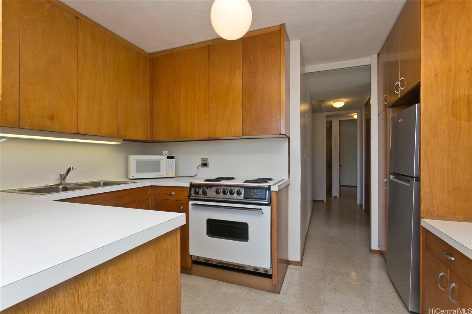 Queen Emma Gardens condo # 1957, Honolulu, Hawaii - photo 6 of 25