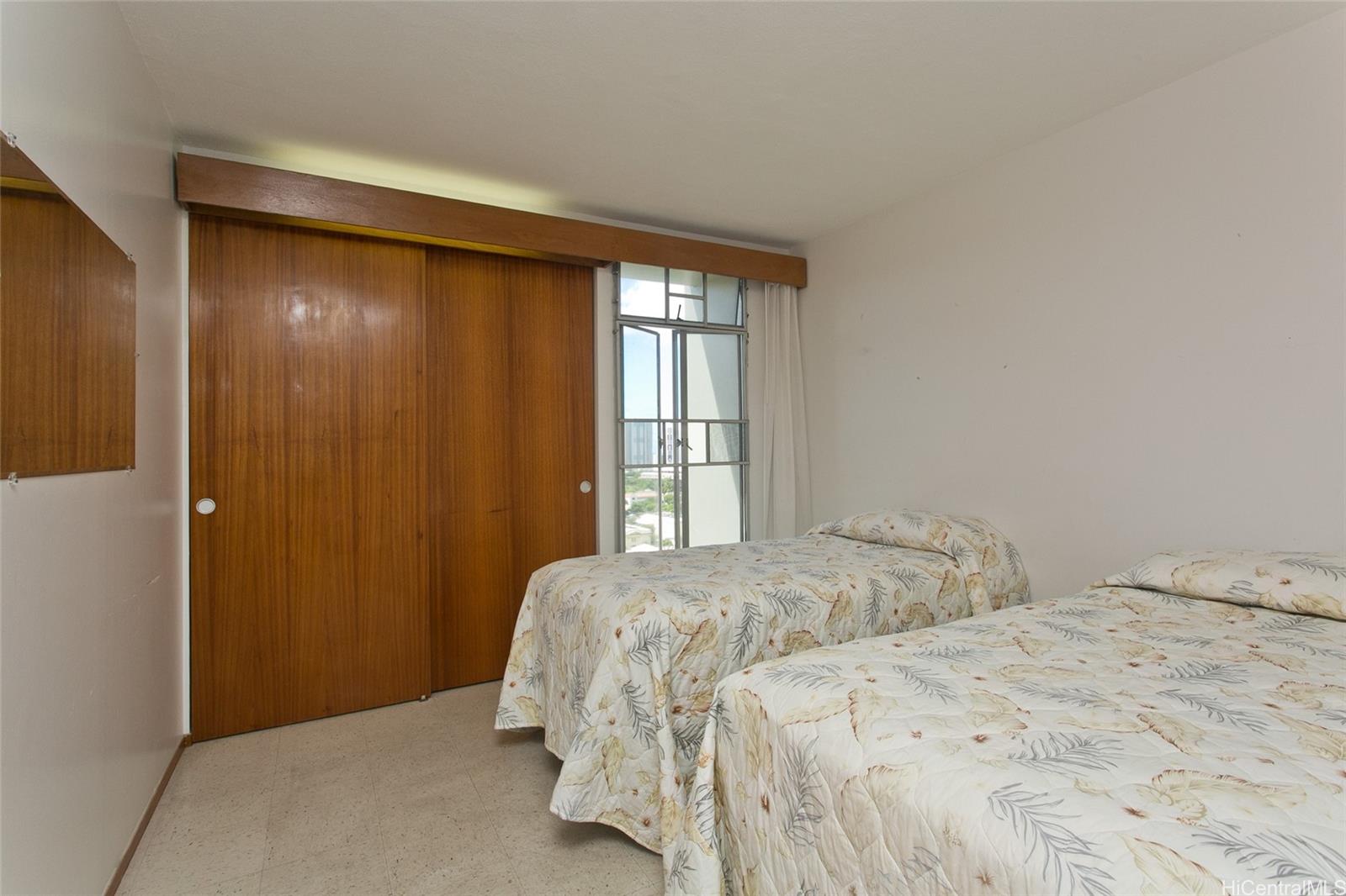 Queen Emma Gardens condo # 1957, Honolulu, Hawaii - photo 9 of 25