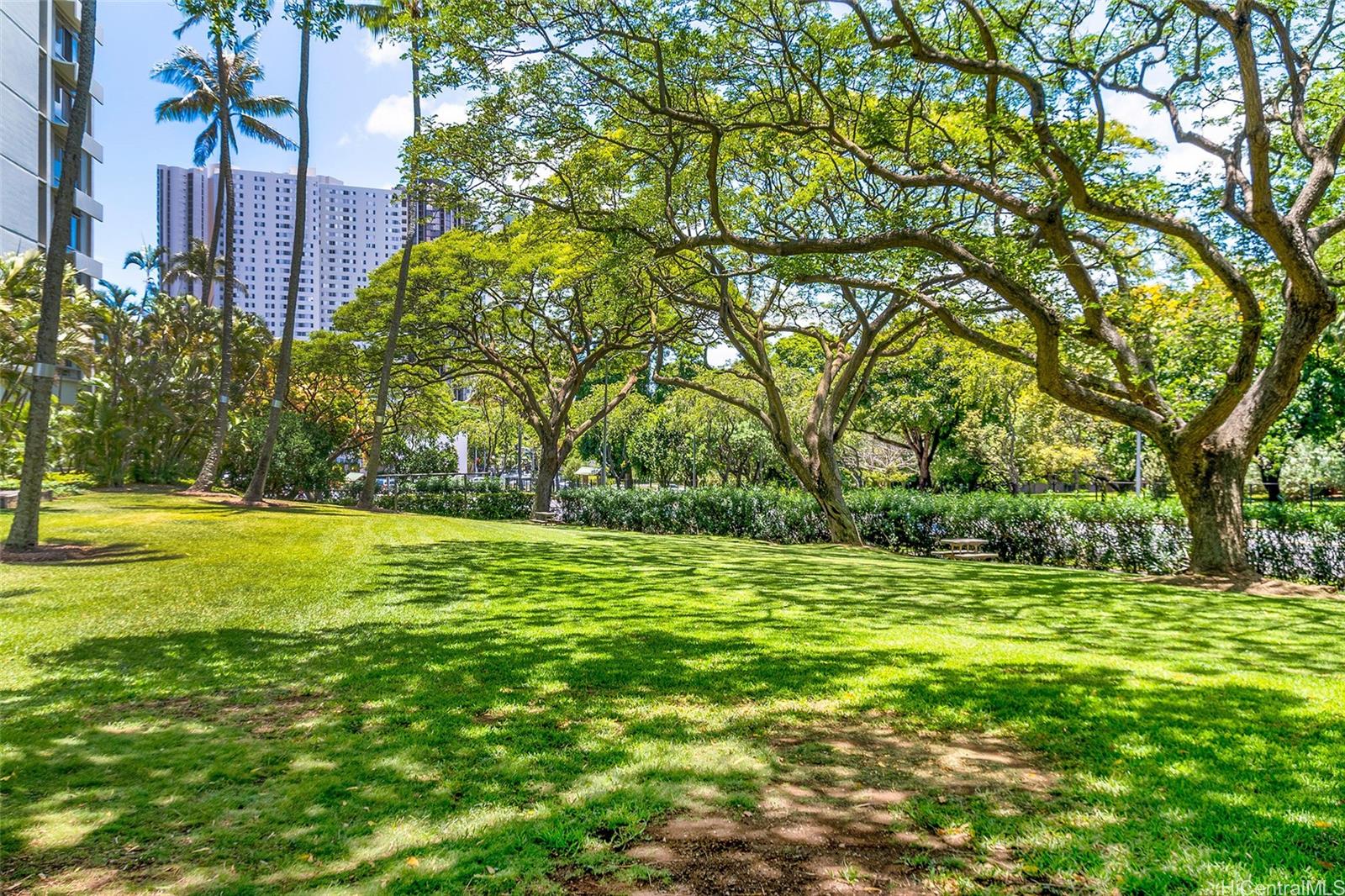Queen Emma Gardens condo # 2050, Honolulu, Hawaii - photo 21 of 25