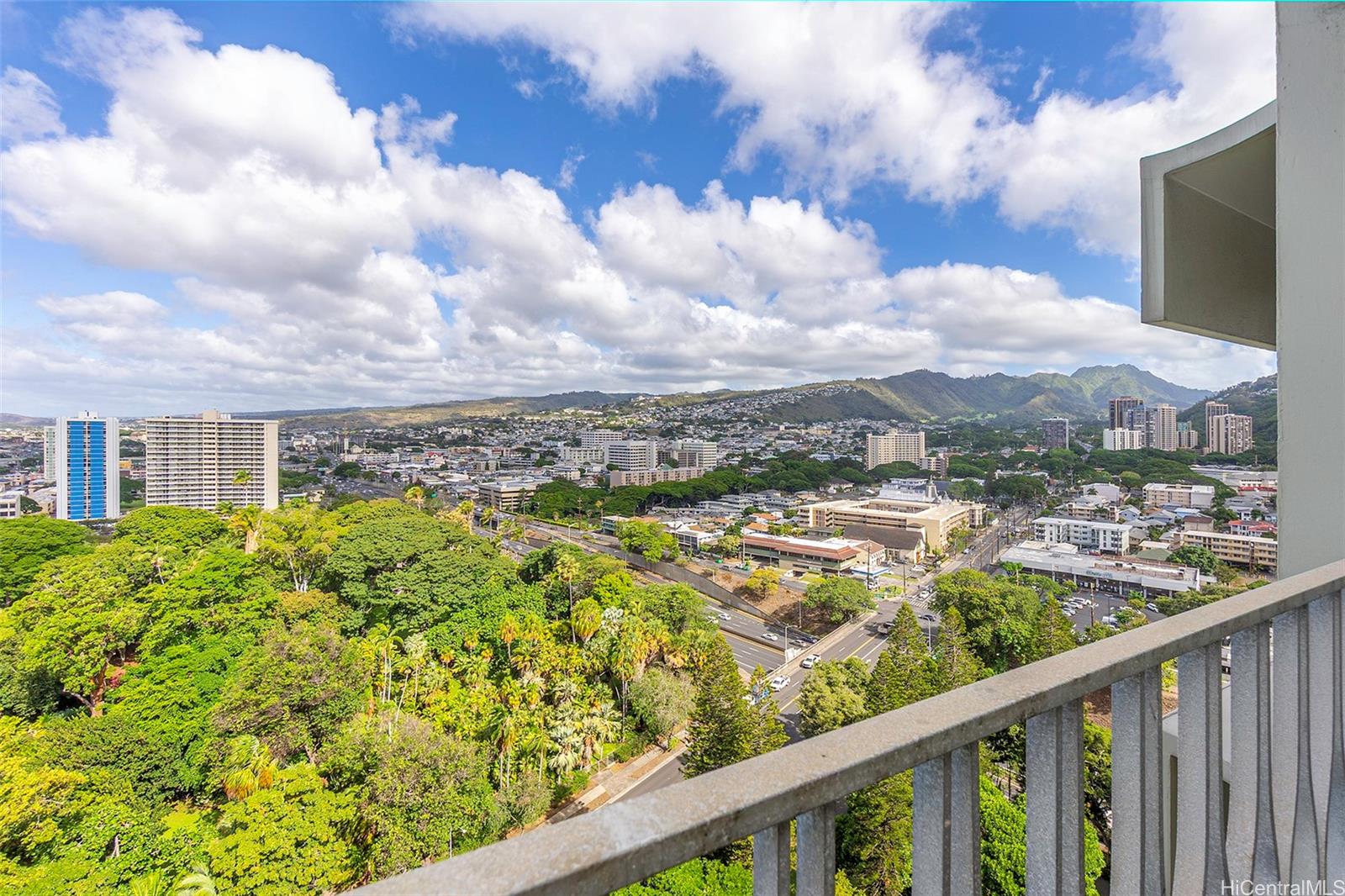 Queen Emma Gardens condo # 2050, Honolulu, Hawaii - photo 5 of 25