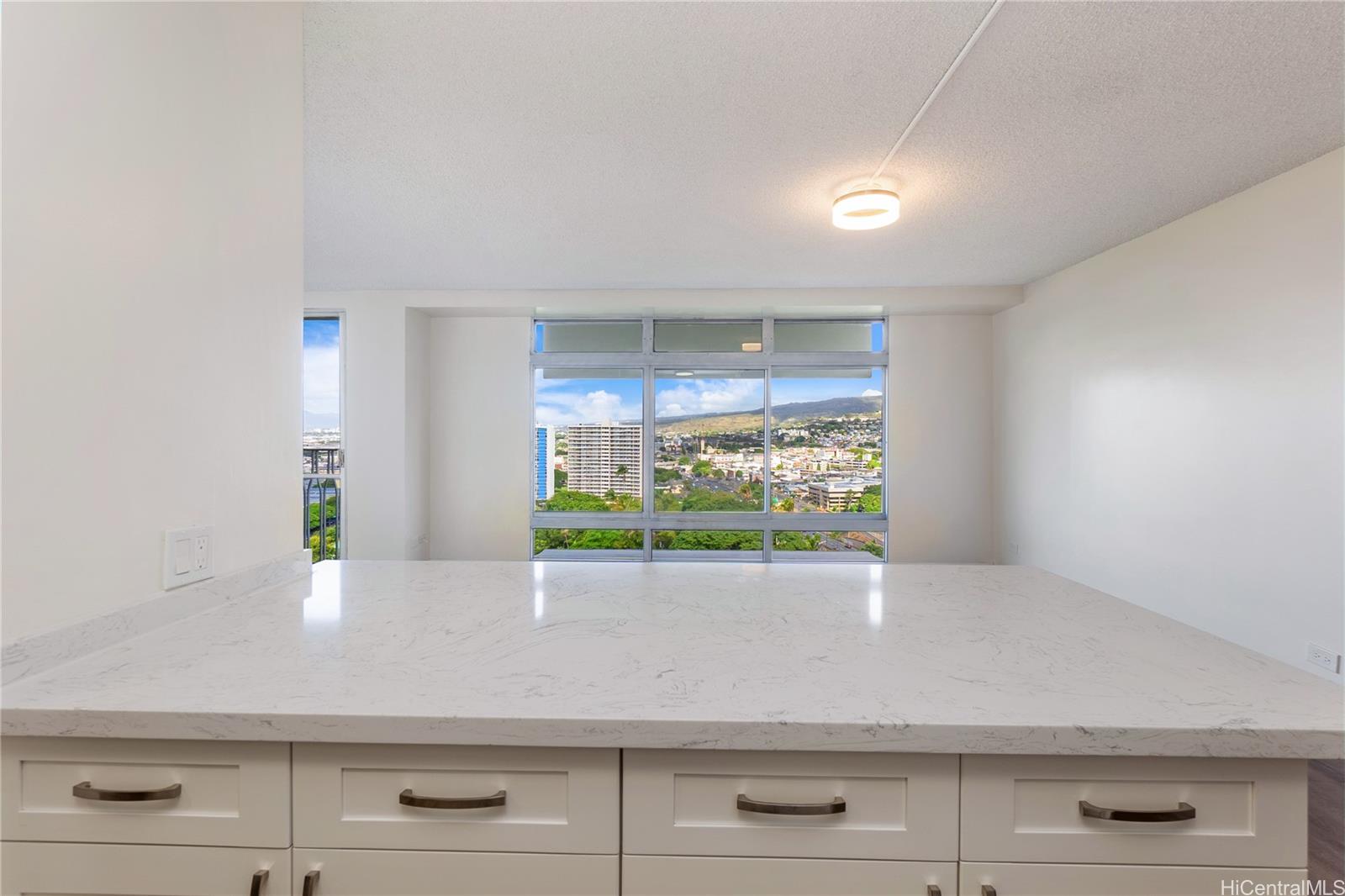 Queen Emma Gardens condo # 2050, Honolulu, Hawaii - photo 8 of 25