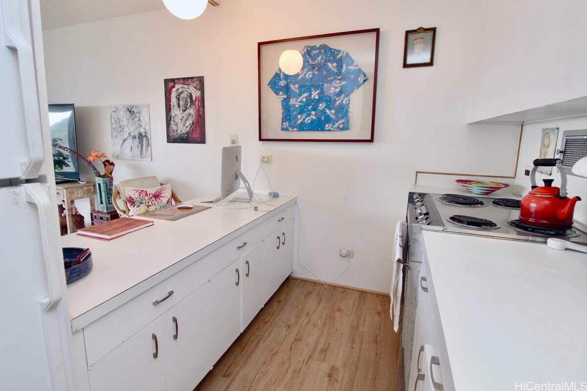 Queen Emma Gardens condo # 2155, Honolulu, Hawaii - photo 9 of 15