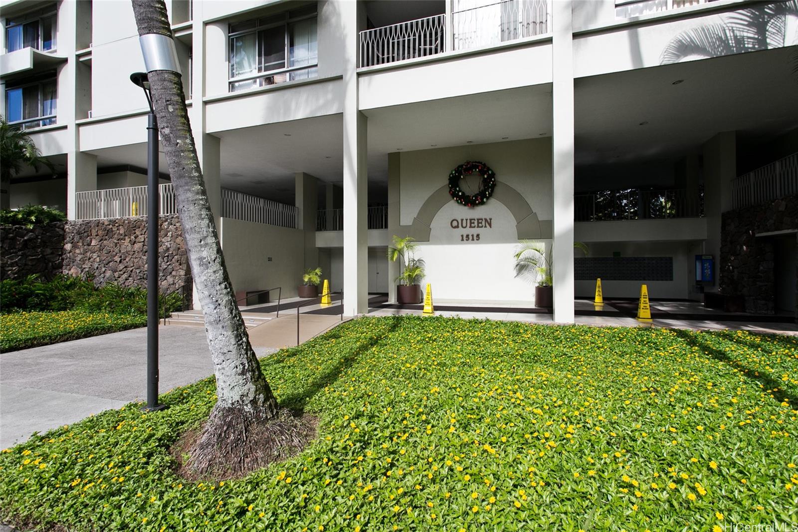 Queen Emma Gardens condo # 654, Honolulu, Hawaii - photo 3 of 20