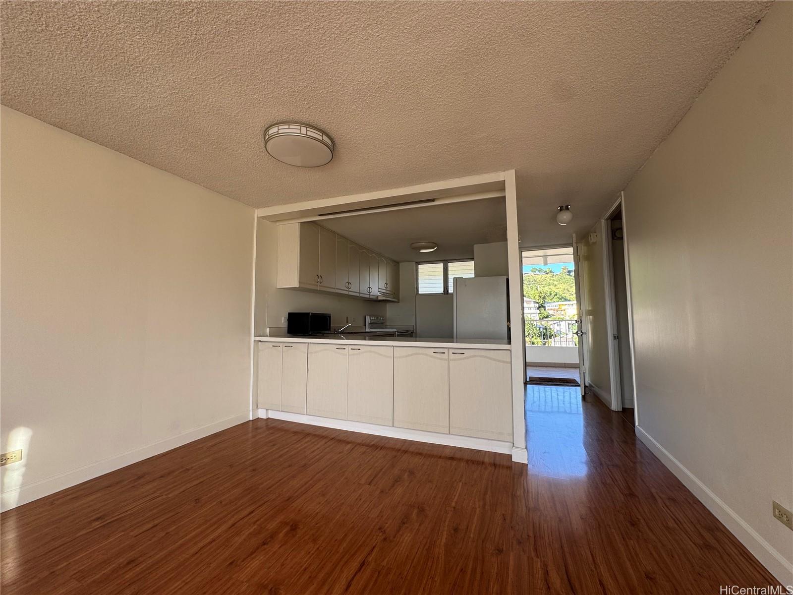 Sky Tower Apts condo # 1003, Honolulu, Hawaii - photo 13 of 16