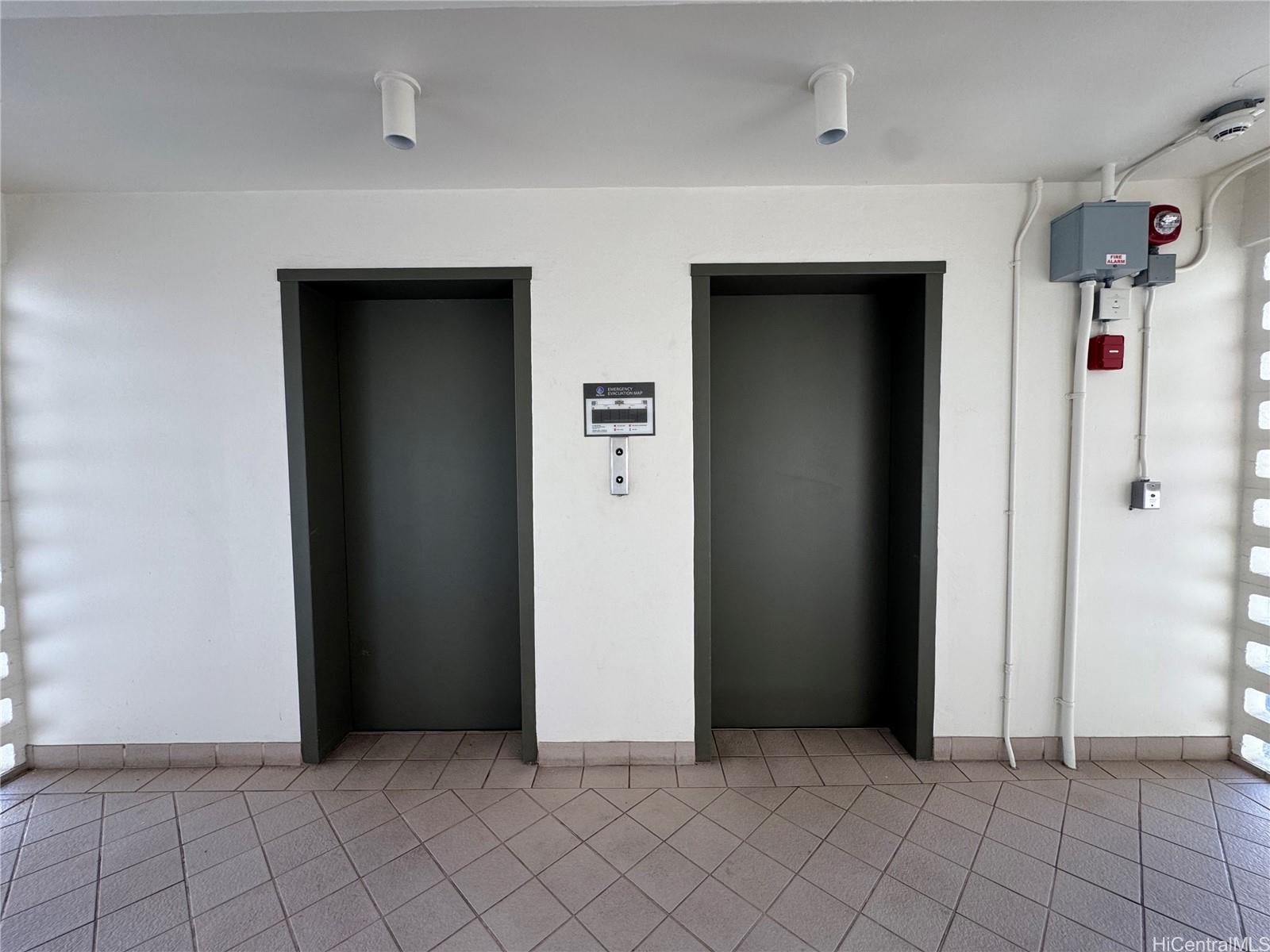 Sky Tower Apts condo # 1003, Honolulu, Hawaii - photo 9 of 16