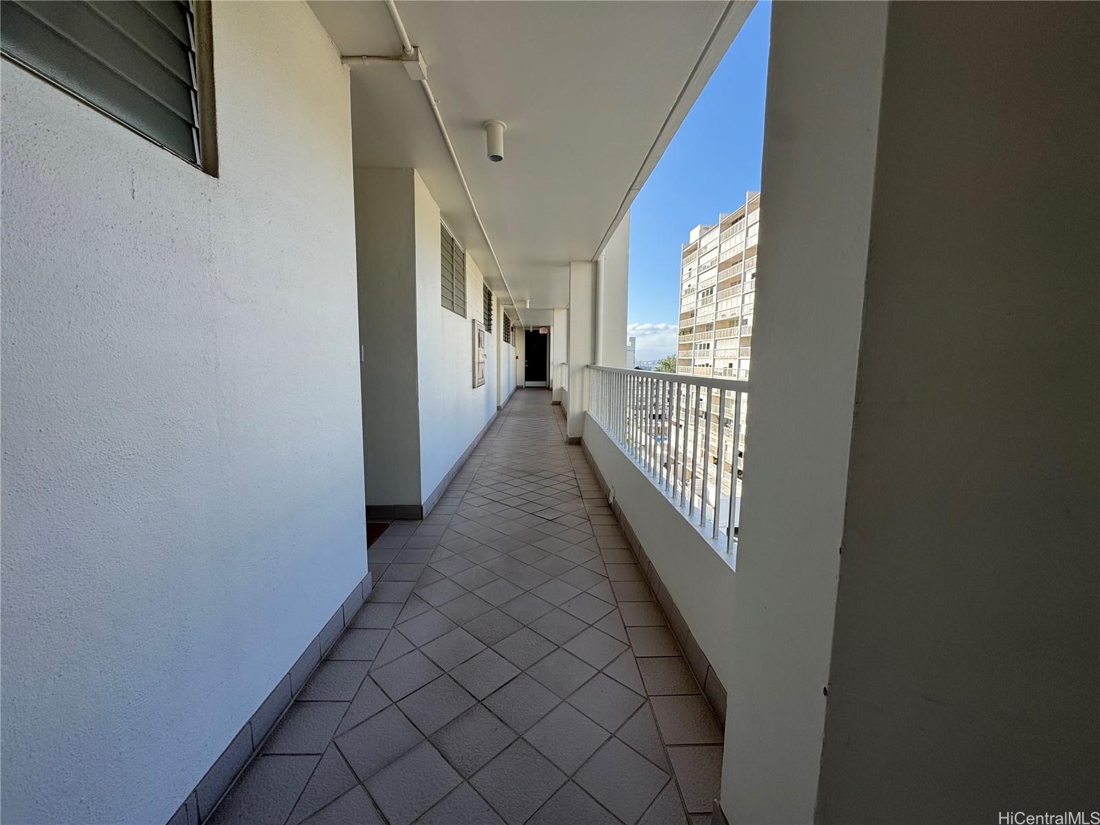 Sky Tower Apts condo # 1003, Honolulu, Hawaii - photo 10 of 16