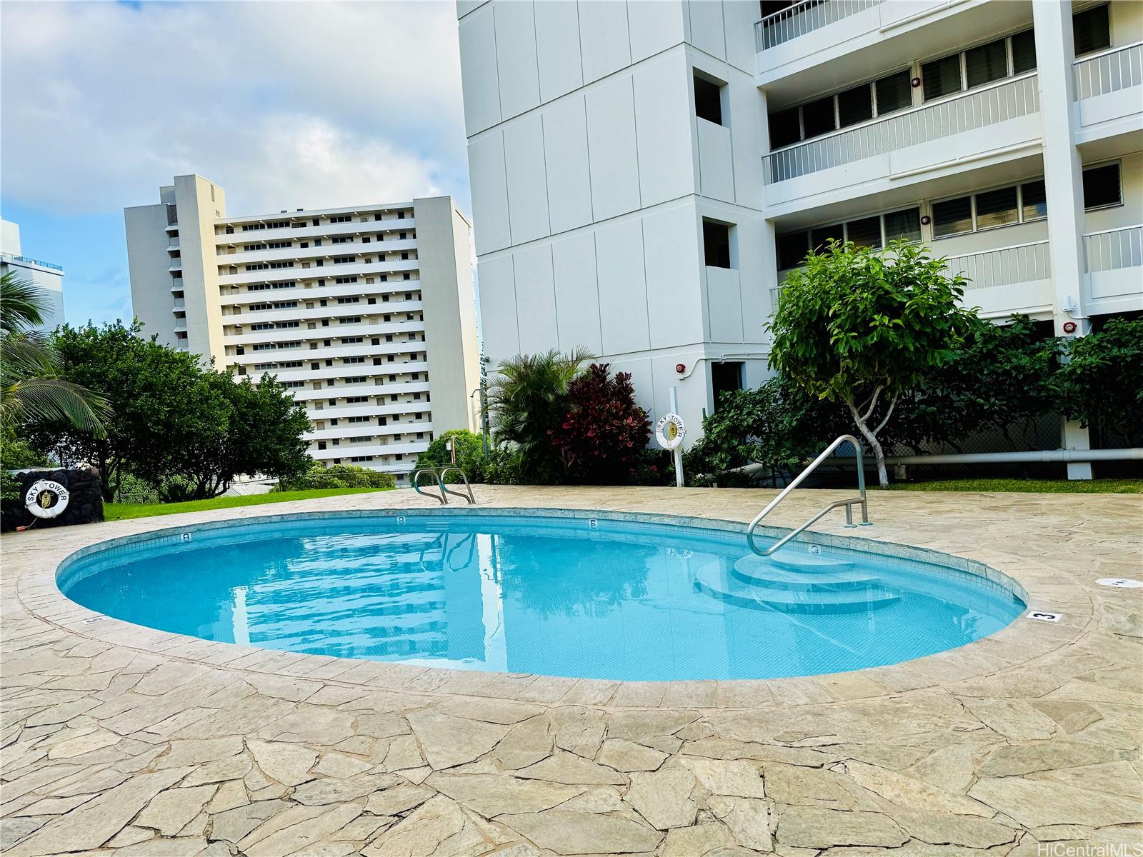 Sky Tower Apts condo # 204, Honolulu, Hawaii - photo 16 of 23