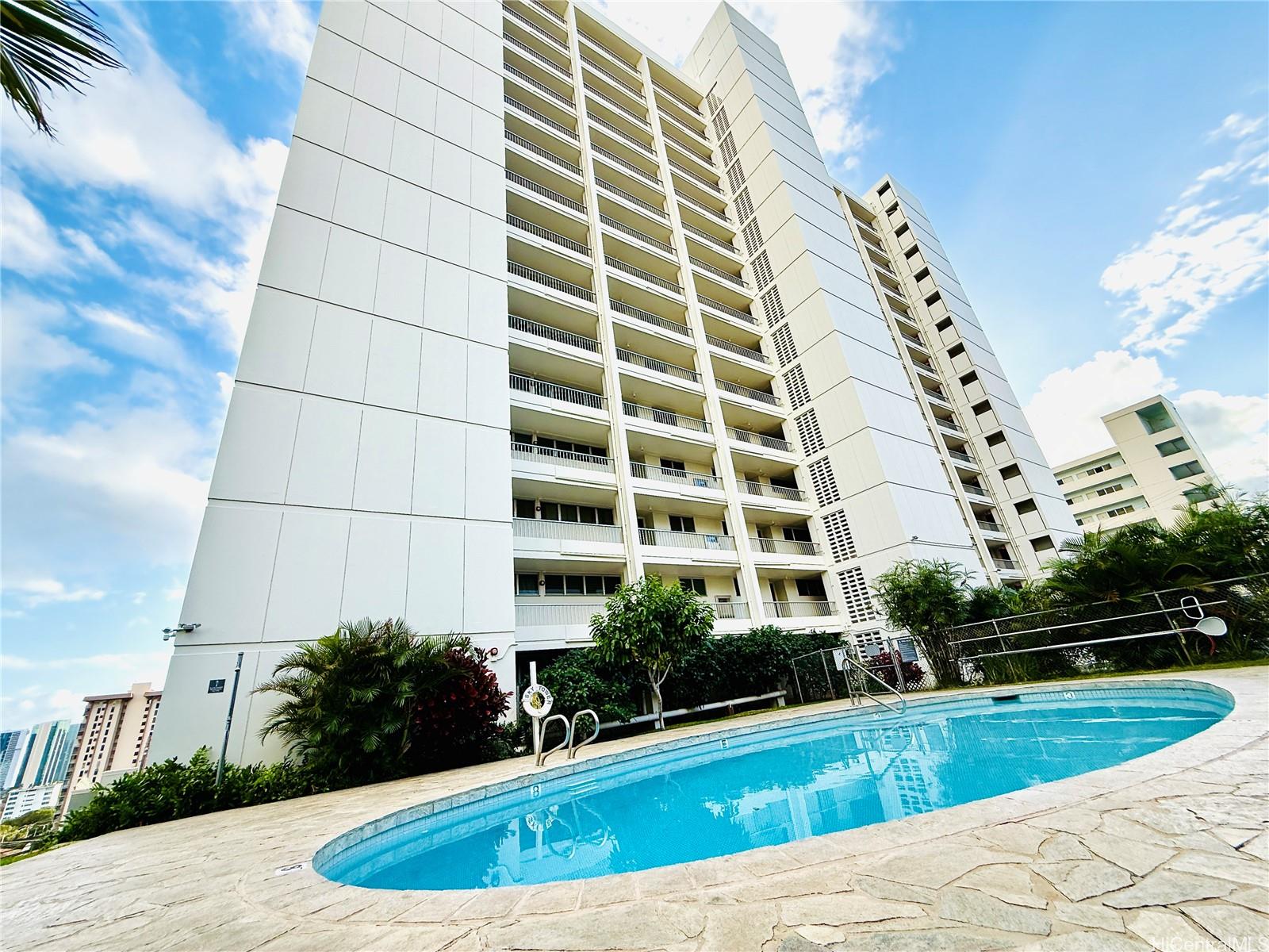 Sky Tower Apts condo # 204, Honolulu, Hawaii - photo 17 of 23