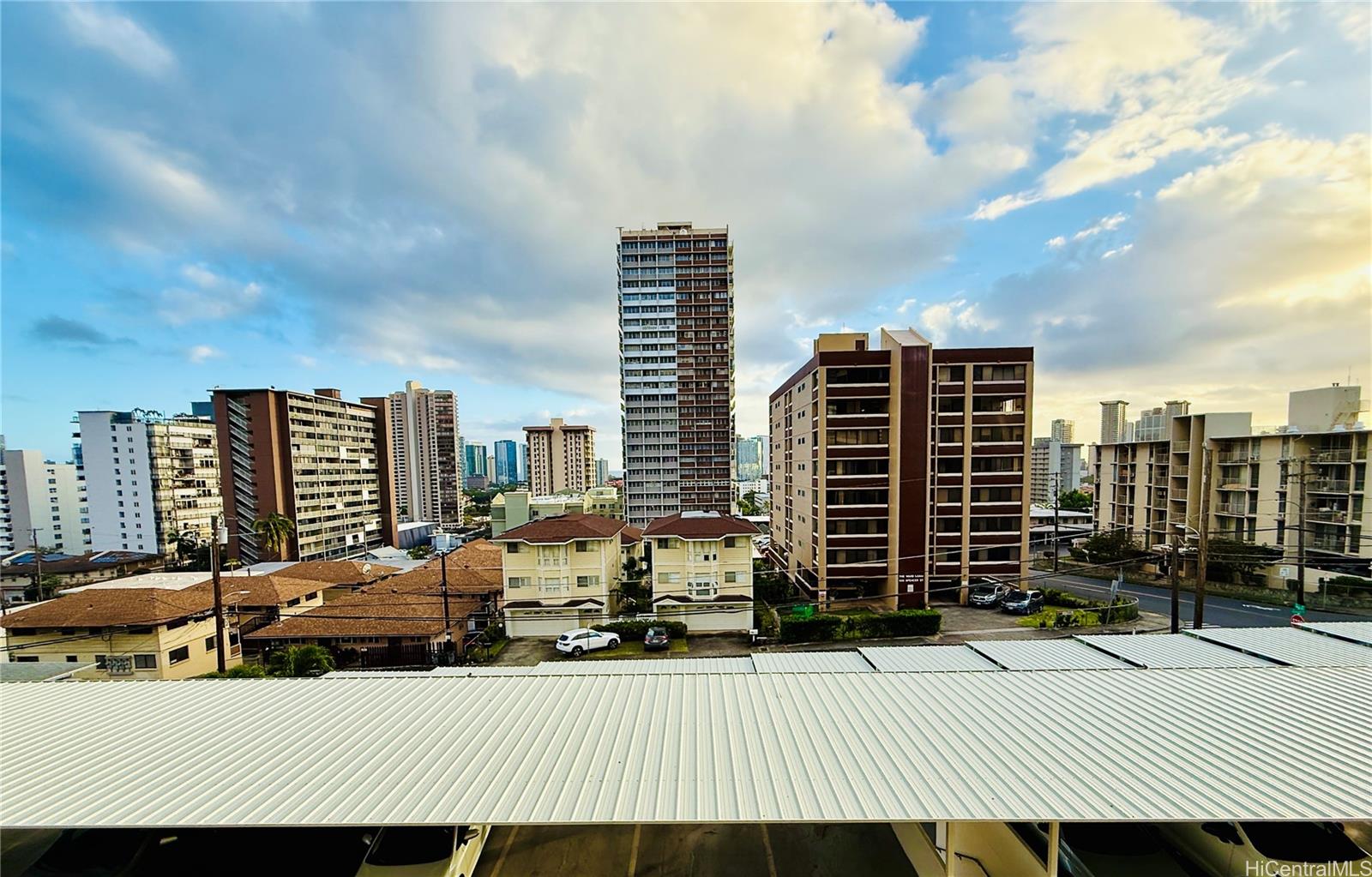 Sky Tower Apts condo # 204, Honolulu, Hawaii - photo 21 of 23