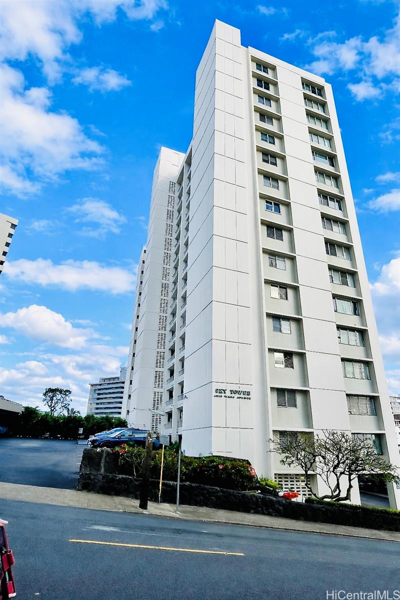 Sky Tower Apts condo # 204, Honolulu, Hawaii - photo 23 of 23