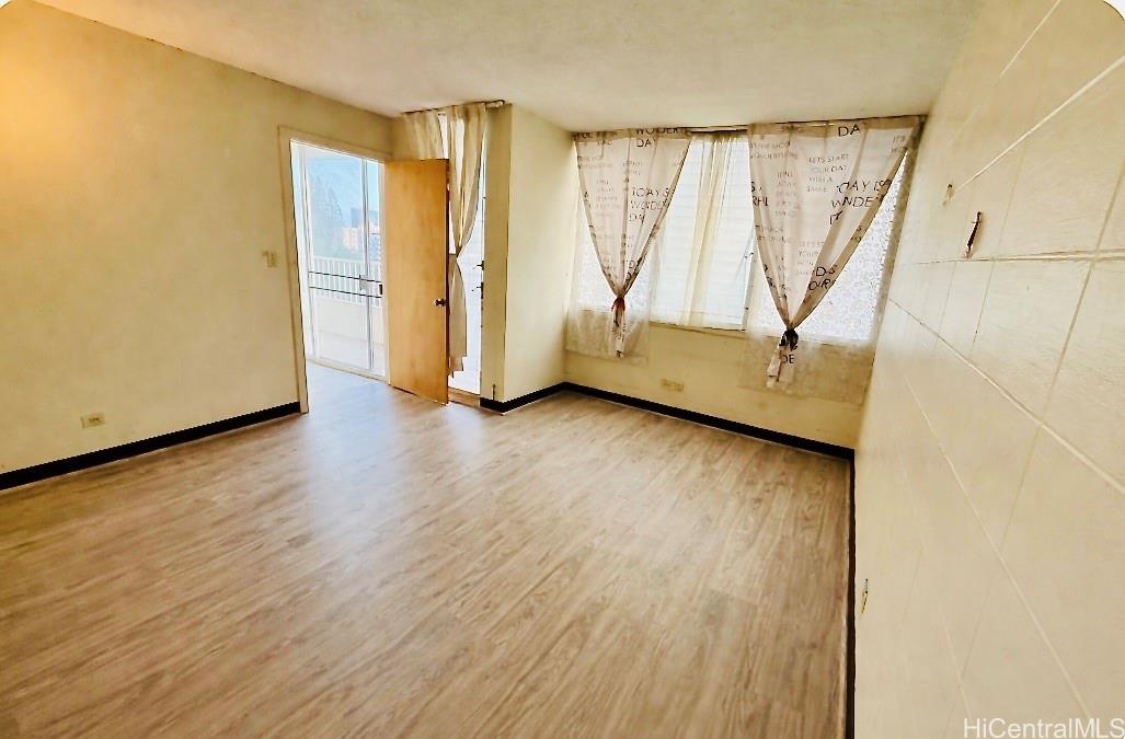 Sky Tower Apts condo # 204, Honolulu, Hawaii - photo 5 of 23