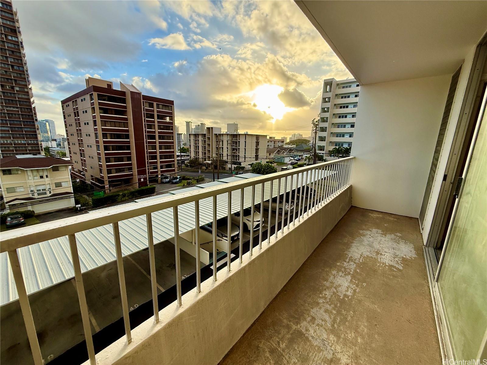 Sky Tower Apts condo # 204, Honolulu, Hawaii - photo 10 of 23