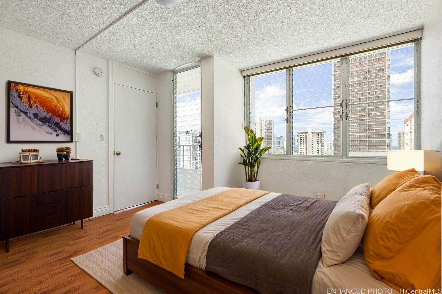 Sky Tower Apts condo # 304, Honolulu, Hawaii - photo 2 of 19