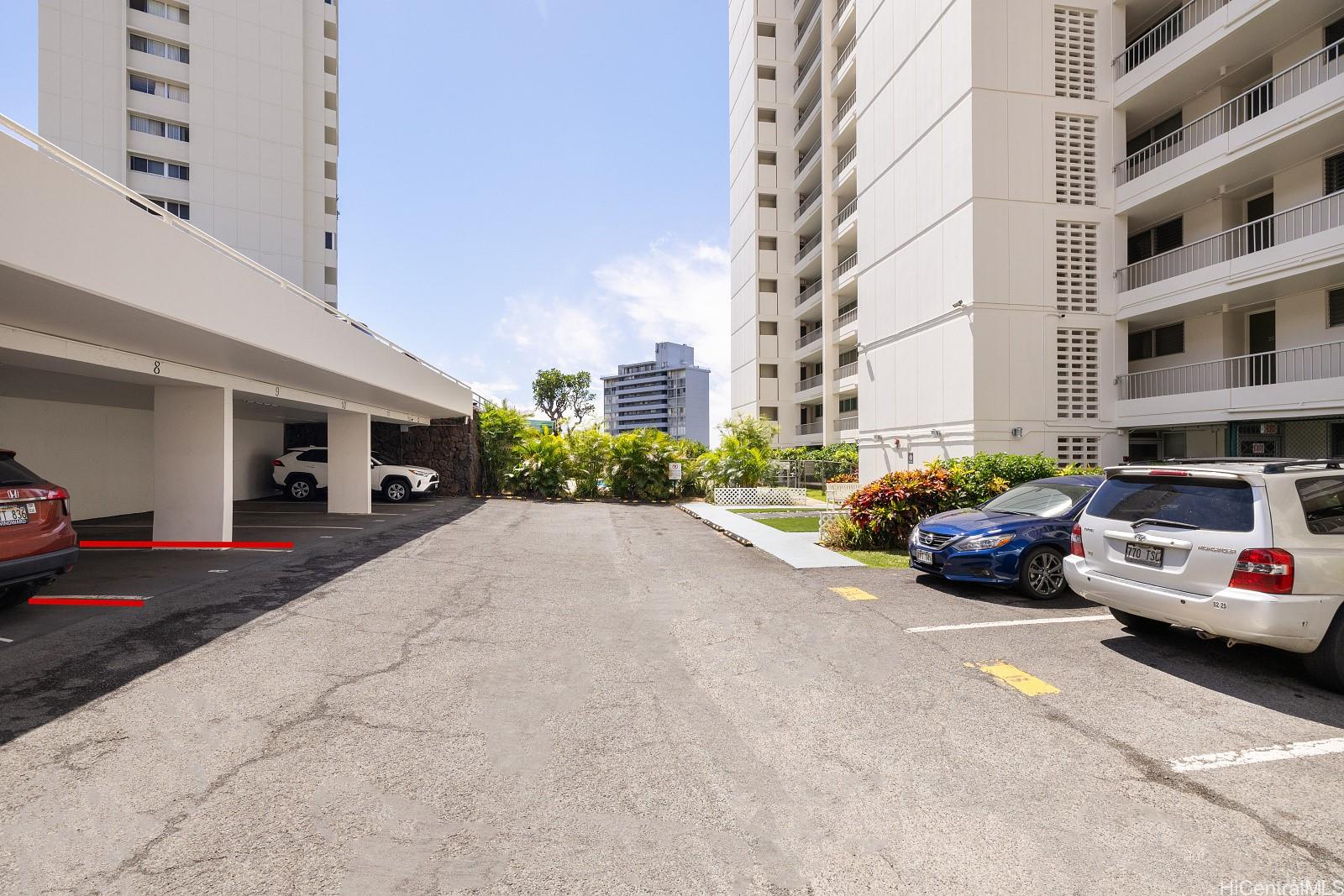 Sky Tower Apts condo # 304, Honolulu, Hawaii - photo 17 of 19