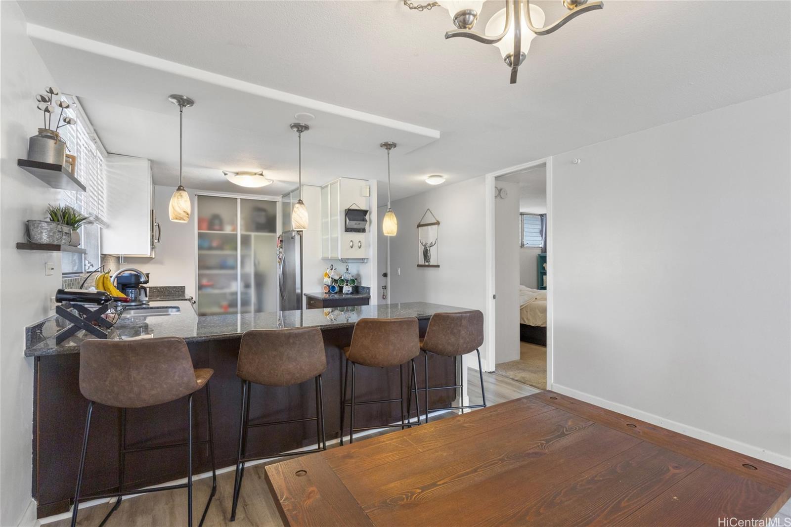 1515 Ward Ave Honolulu - Rental - photo 3 of 24