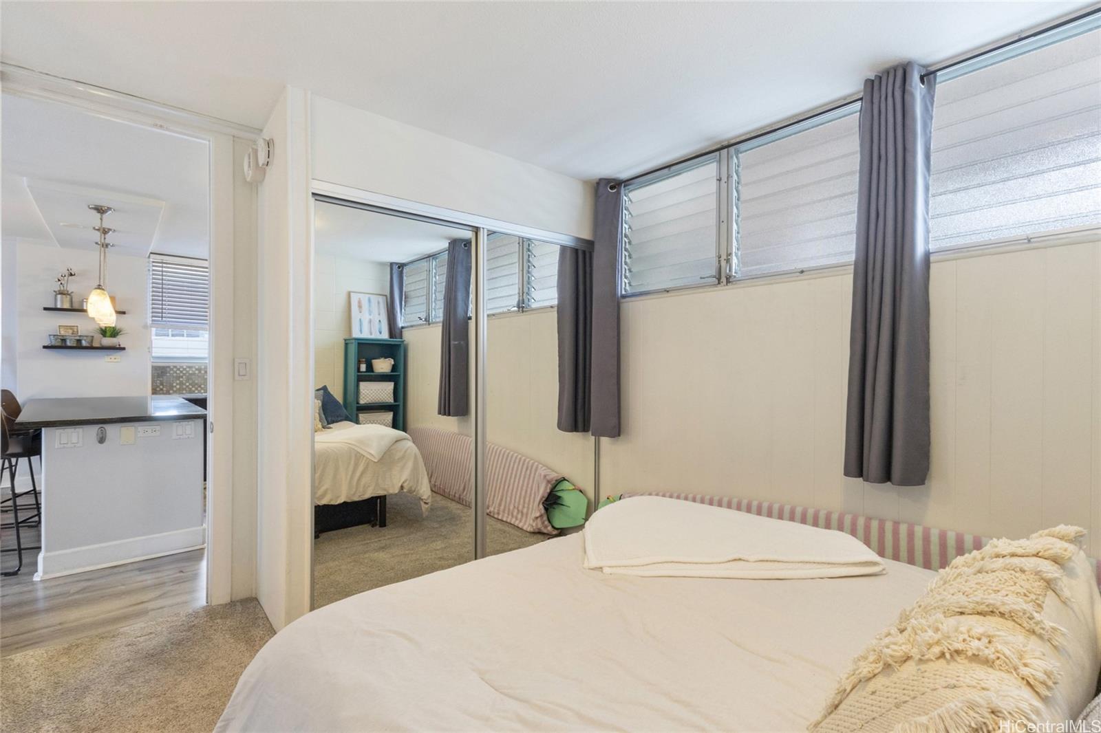 1515 Ward Ave Honolulu - Rental - photo 9 of 24