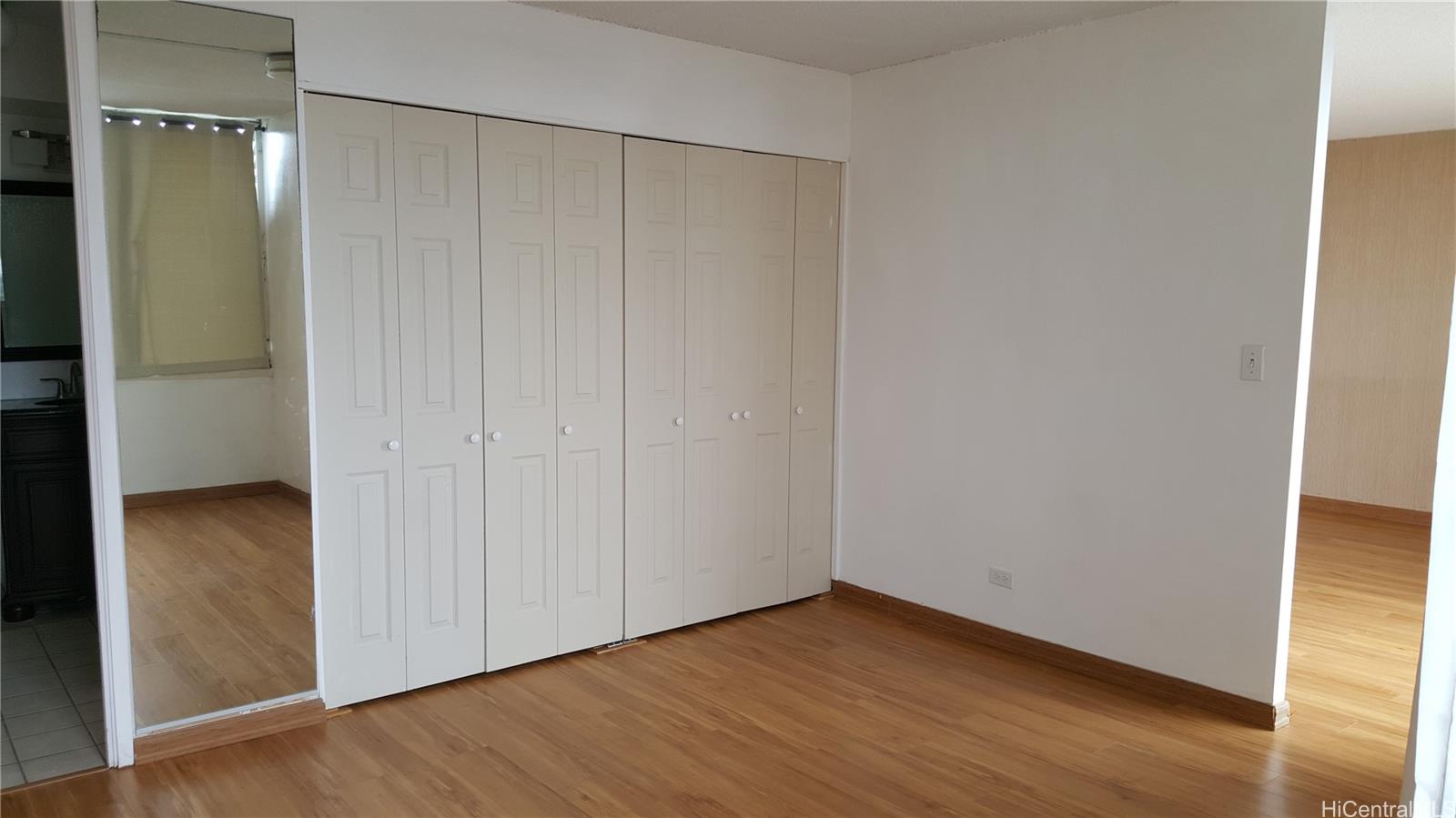 Sky Tower Apts condo # 704, Honolulu, Hawaii - photo 8 of 12