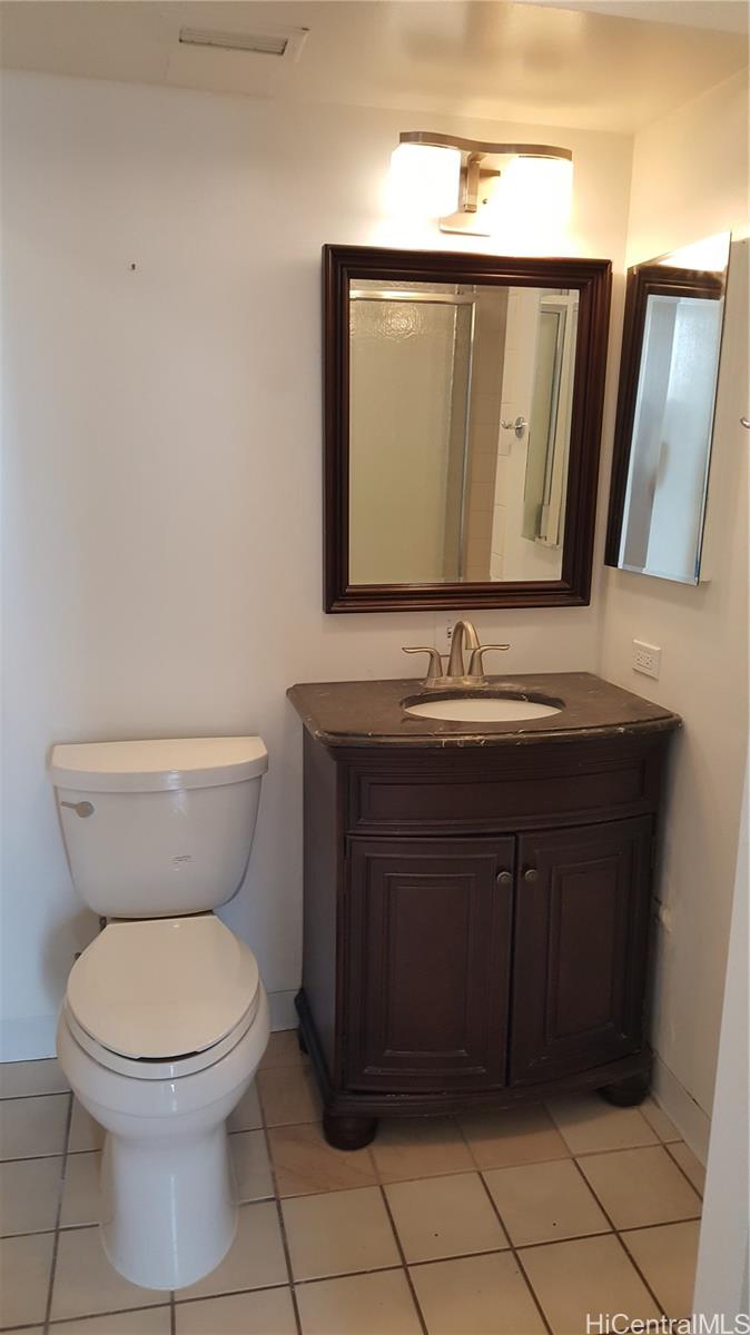 Sky Tower Apts condo # 704, Honolulu, Hawaii - photo 9 of 12