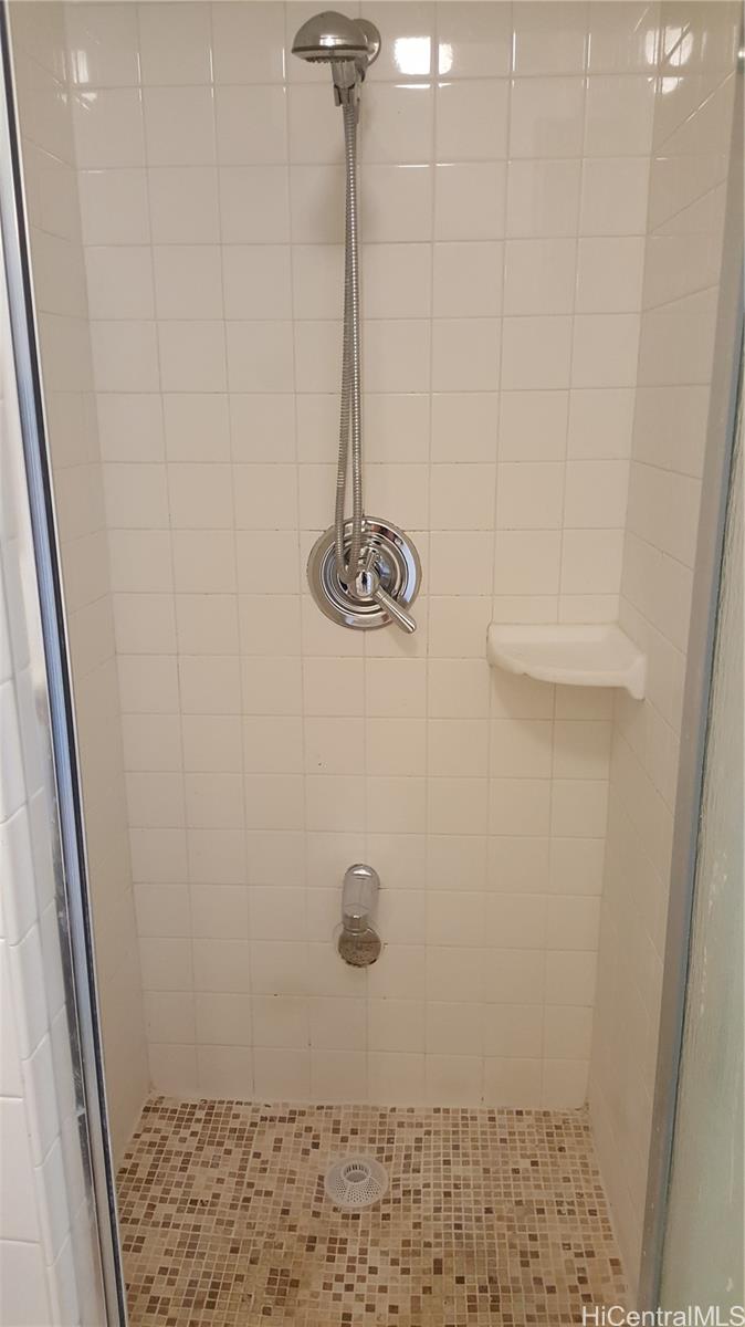 Sky Tower Apts condo # 704, Honolulu, Hawaii - photo 10 of 12