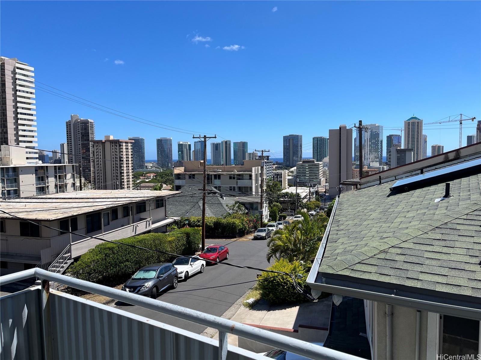 Emerson Plaza condo # 104, Honolulu, Hawaii - photo 8 of 9