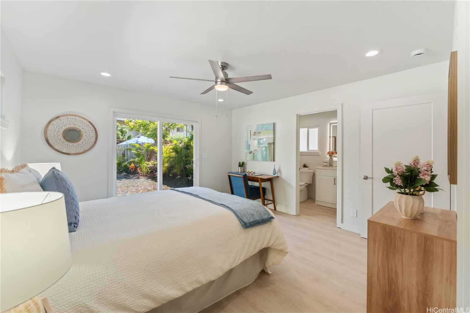 1516  Iao Lane Kapalama, Honolulu home - photo 8 of 25