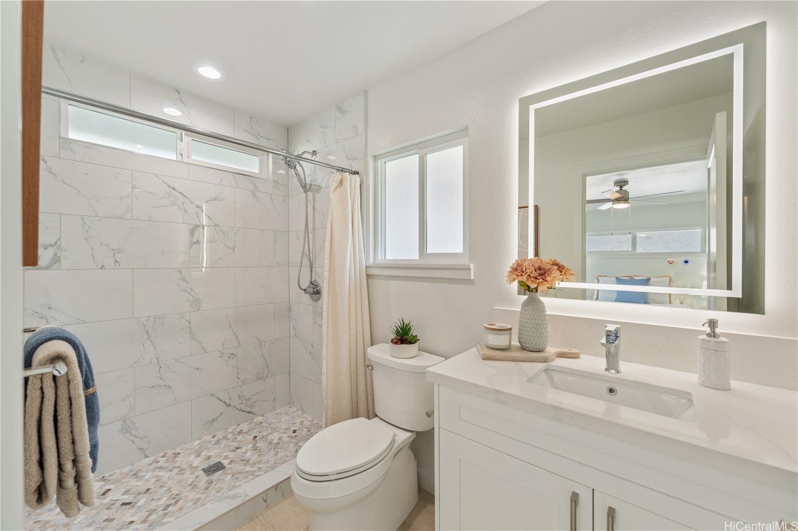 1516  Iao Lane Kapalama, Honolulu home - photo 10 of 25