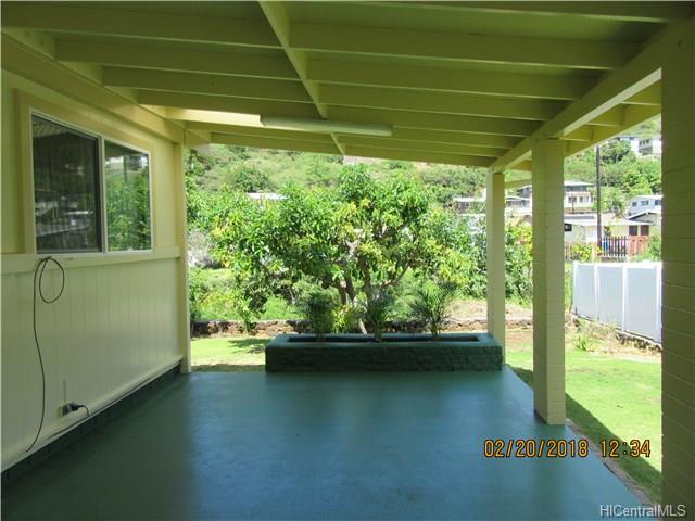 1516  Mahiole Pl Moanalua Gardens, Honolulu home - photo 5 of 13