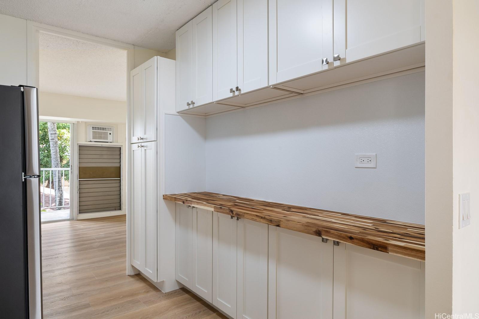 Westview Plaza condo # 302, Honolulu, Hawaii - photo 3 of 19