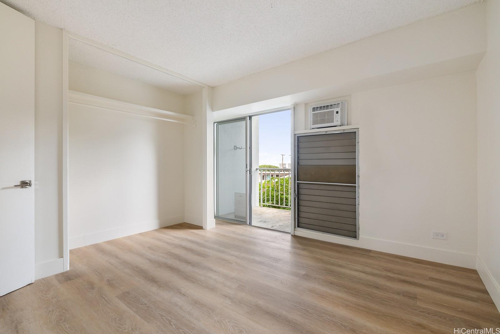 Westview Plaza condo # 302, Honolulu, Hawaii - photo 8 of 19