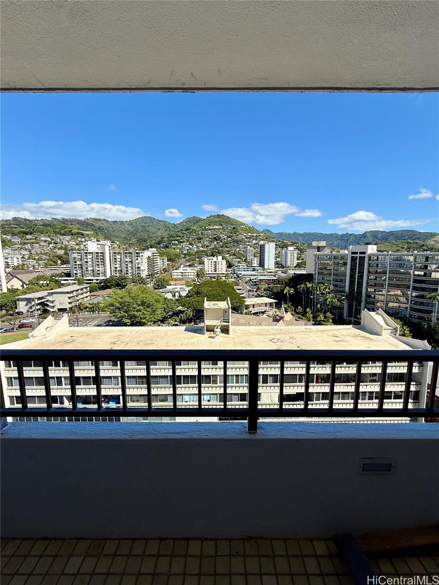 Makiki Park Pl condo # 1201, Honolulu, Hawaii - photo 12 of 20