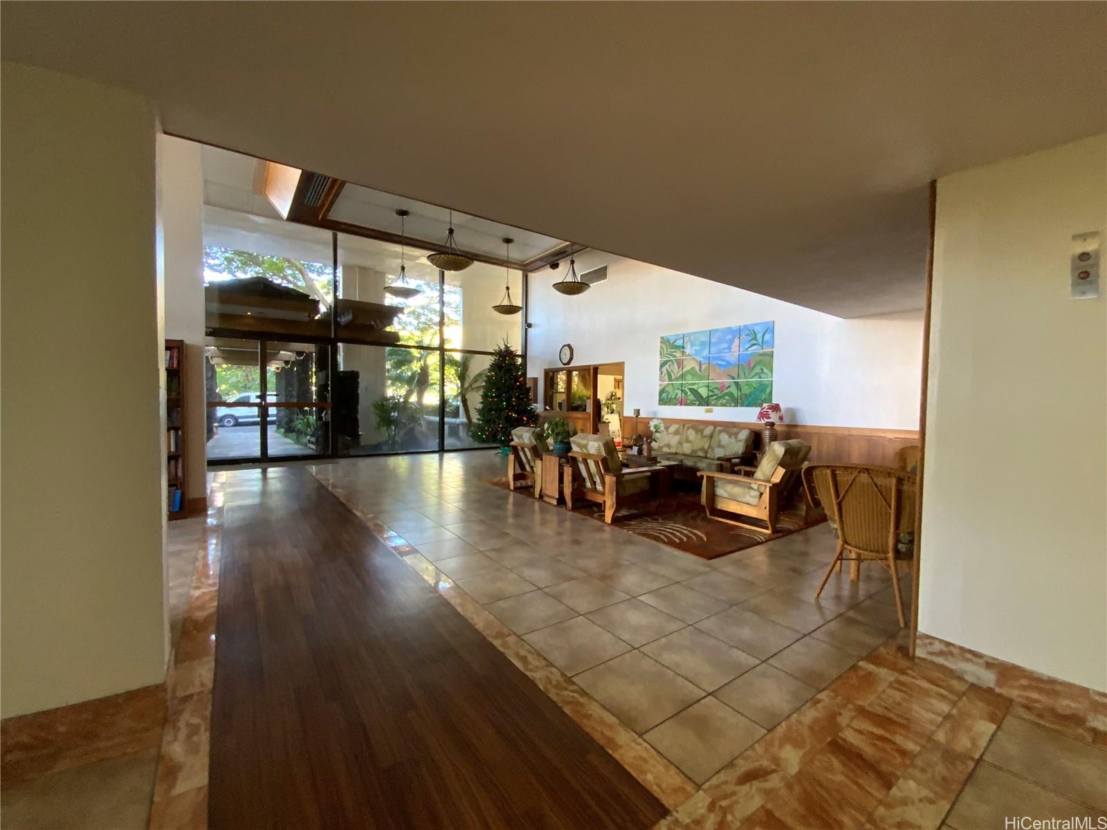 1517 Makiki St Honolulu - Rental - photo 19 of 22