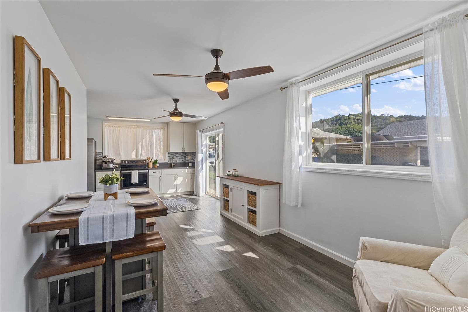 1518  Ala Lani Street Moanalua Valley, Honolulu home - photo 15 of 24