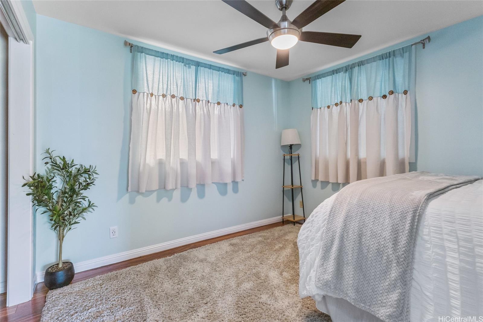 1518  Ala Lani Street Moanalua Valley, Honolulu home - photo 16 of 24