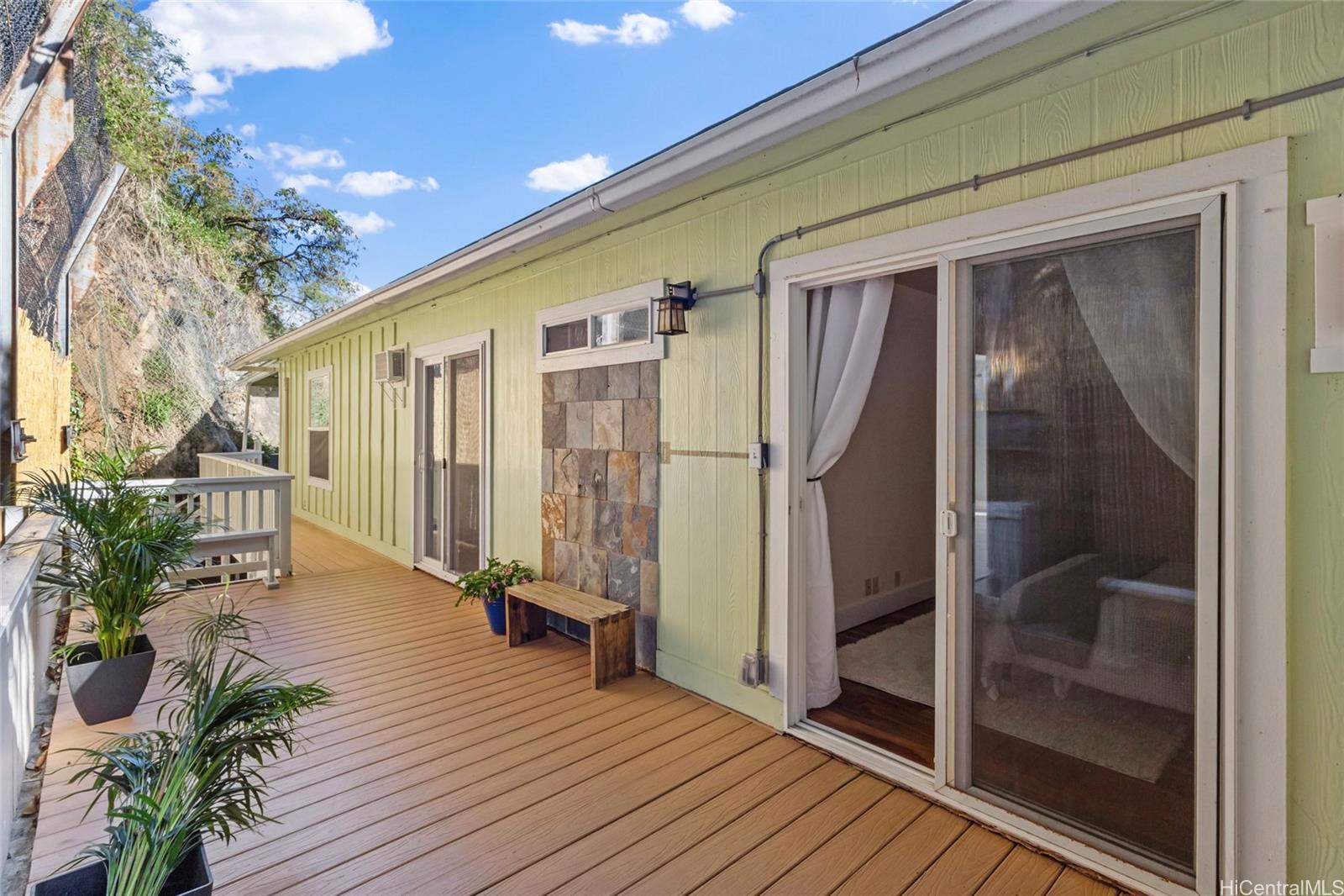 1518  Ala Lani Street Moanalua Valley, Honolulu home - photo 23 of 24