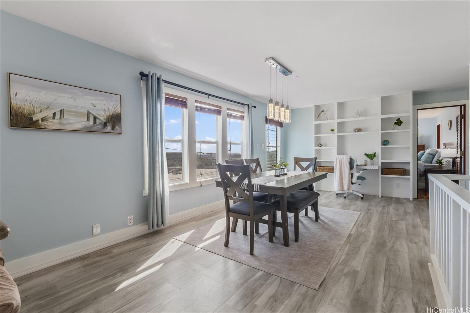 1518  Ala Lani Street Moanalua Valley, Honolulu home - photo 4 of 24