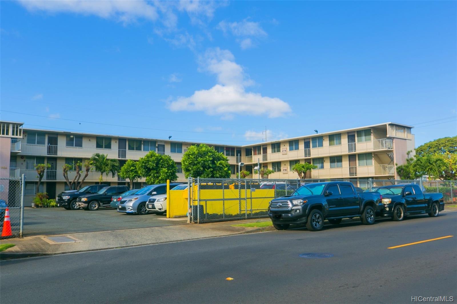 Kapalama Uka 312, 1519 Kaumualii Street, Honolulu Kalihi Area