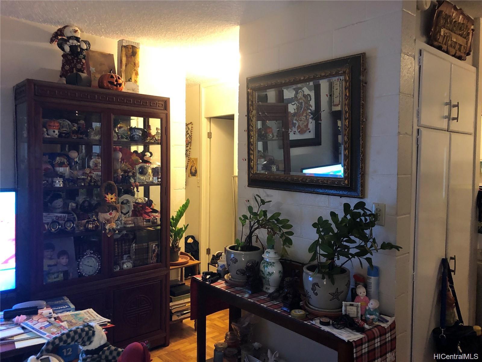 Kapalama Uka 319, 1519 Kaumualii Street, Honolulu Kalihi Area