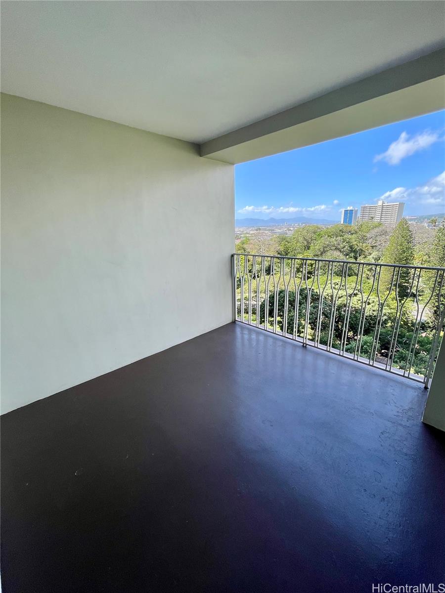 Queen Emma Gardens condo # 1040, Honolulu, Hawaii - photo 12 of 24