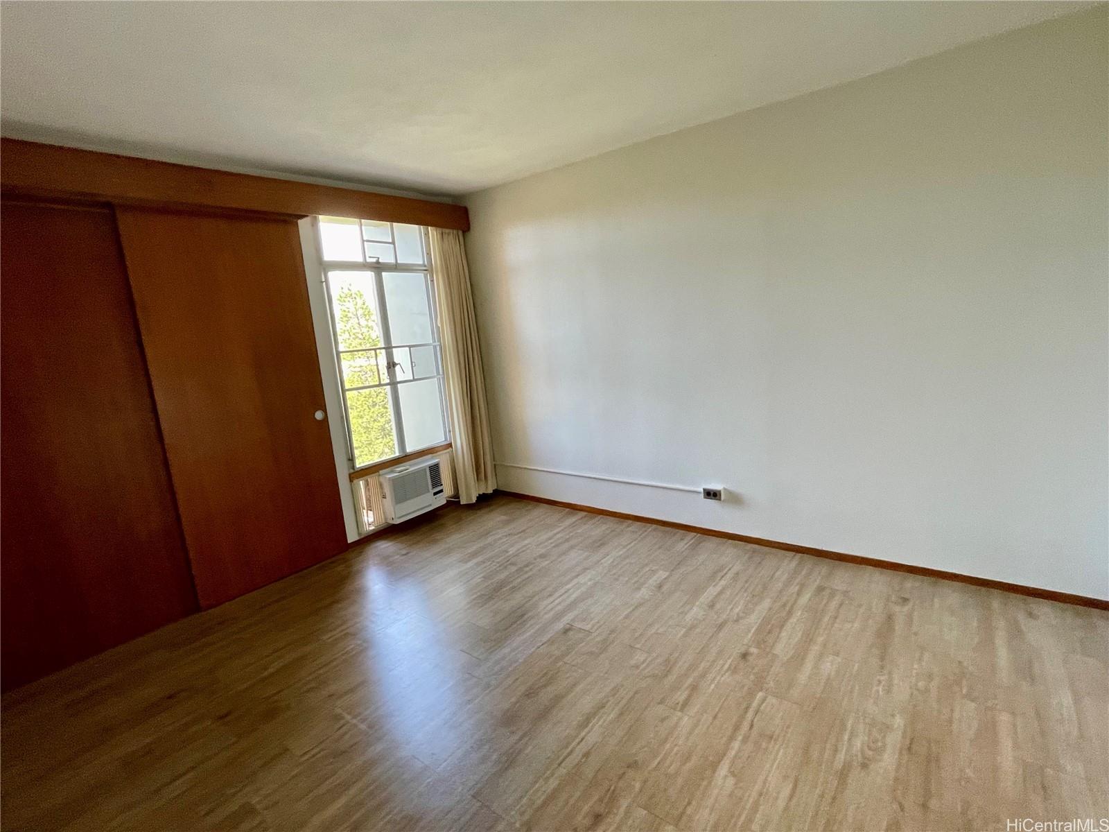 Queen Emma Gardens condo # 1040, Honolulu, Hawaii - photo 6 of 24