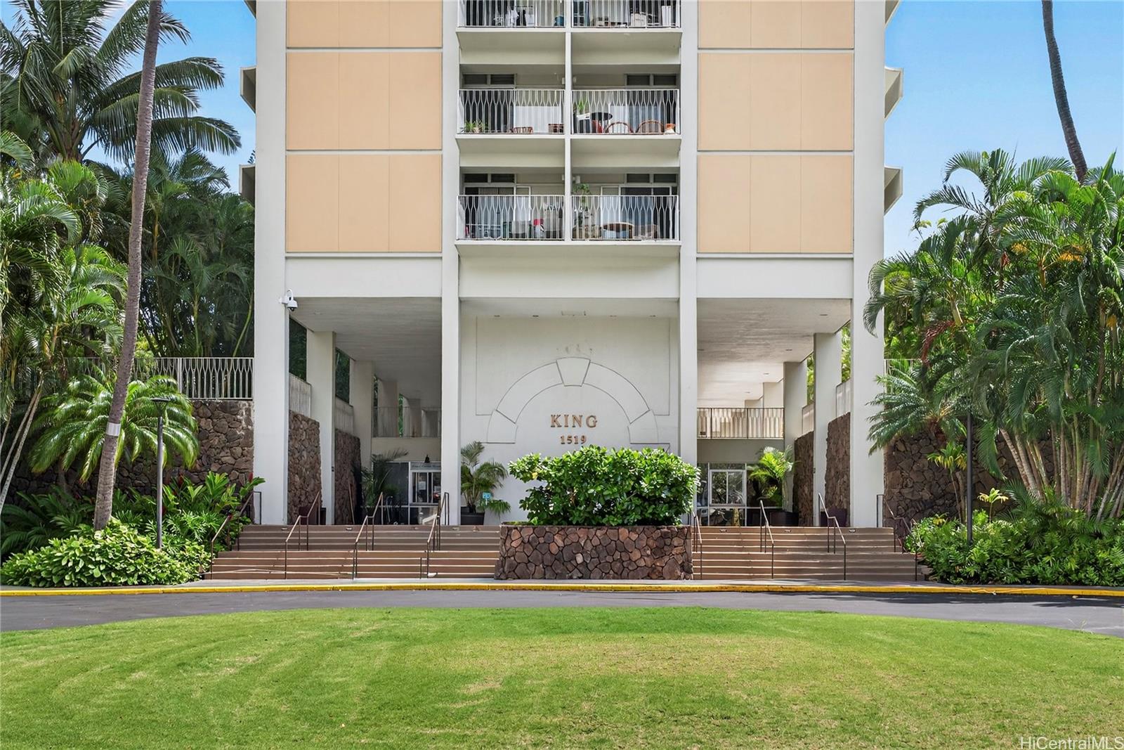 Queen Emma Gardens condo # 142, Honolulu, Hawaii - photo 23 of 25